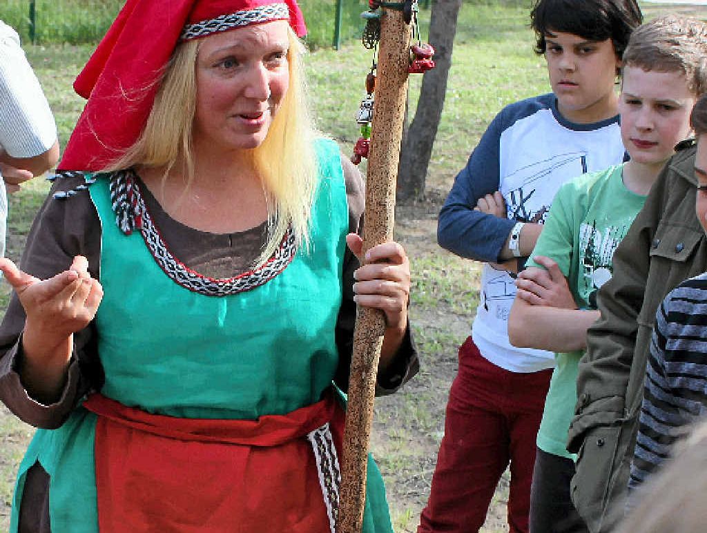 Guest speakers showed the students a variety of medieval medicines and oils.